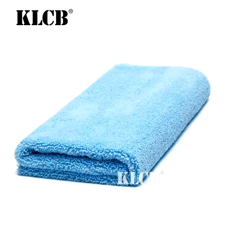 Edgeless microfiber towel 40x60cm – coral fleece fabric for streak-free cleaning on all surfaces.