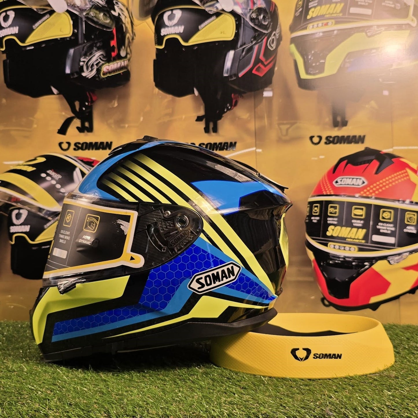 Soman full face motorcycle helmet in blue and green with dynamic stripes, offering eye-catching style and full head protection